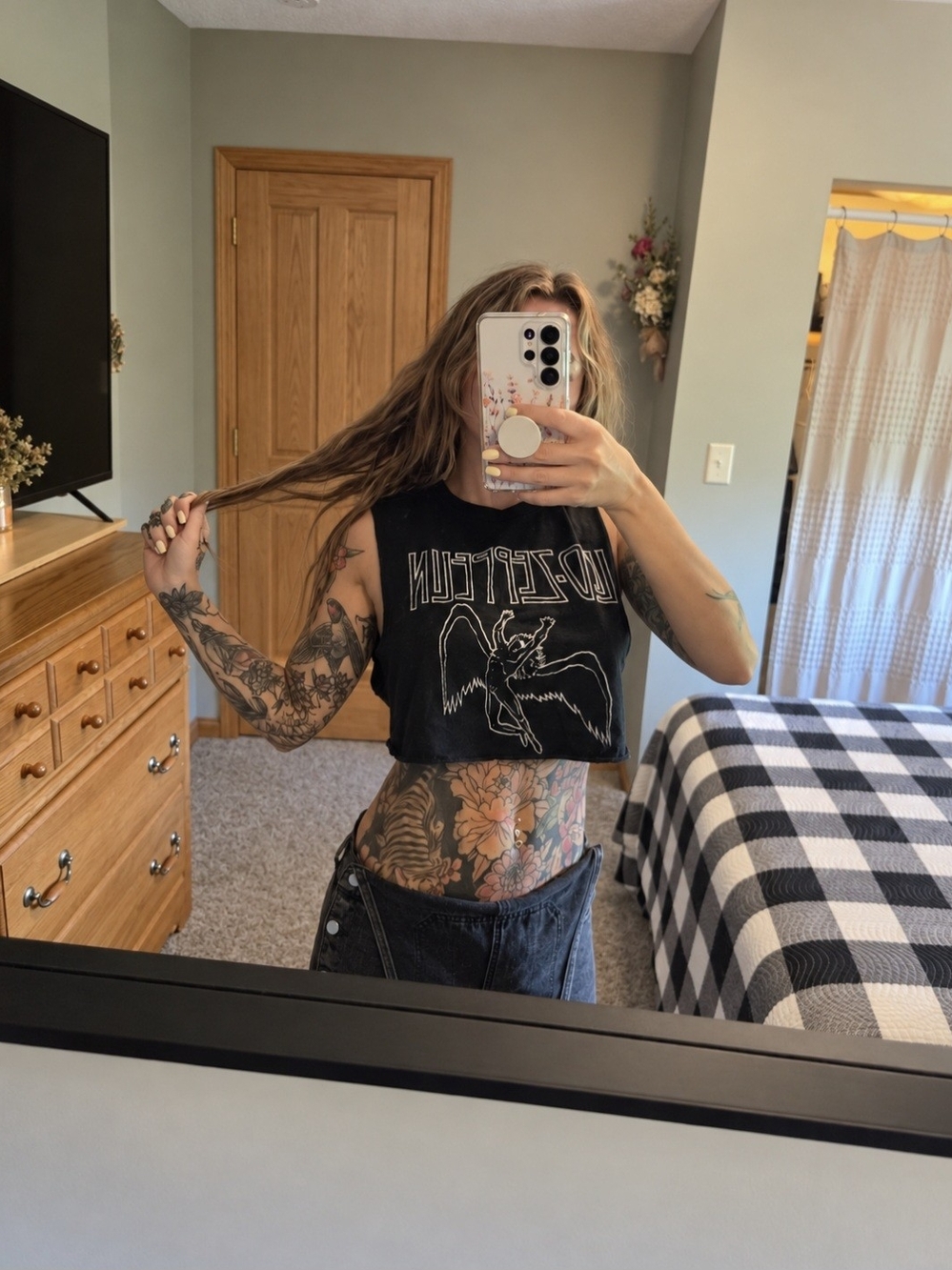 Led Zeppelin Black Cropped Graphic Muscle Tank Top